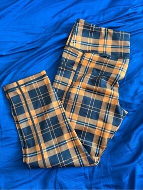 CVG Pumpkin Patch Plaid medium capris